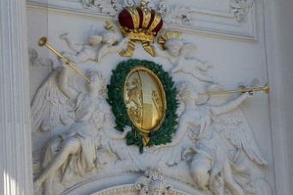 Кракен маркетплейс арт пространство выставочный зал